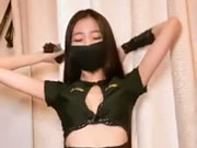 白虎正妹八月未央漁網襪極度誘惑